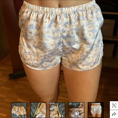 Short floral shorts