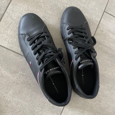 Sneakers en cuir noirs Tommy Hilfiger