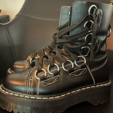 Dr. Martens