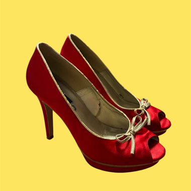 Red Vintage High Heels