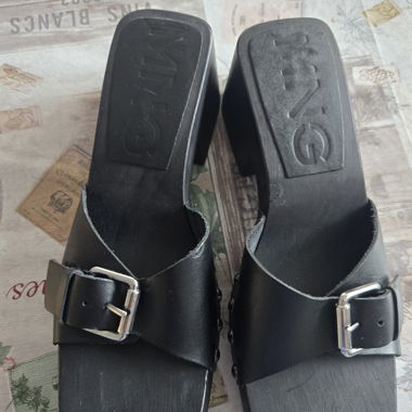 Sandal