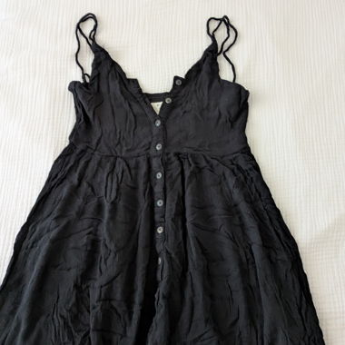 Vestito estivo nero con spalline