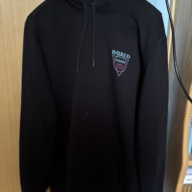 Yourturn Pullover (drinnen gelangweilt)