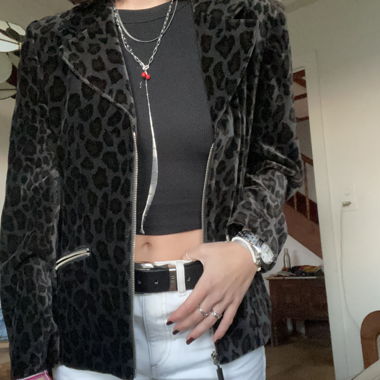 Leo-Jacke