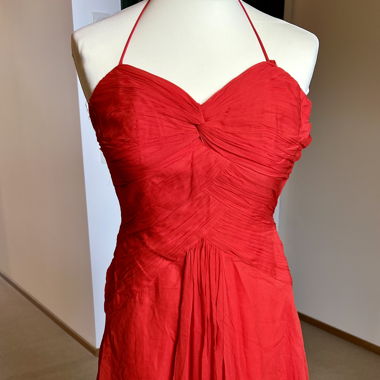 Abito elegante in chiffon rosso 