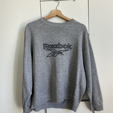 Pull Reebok