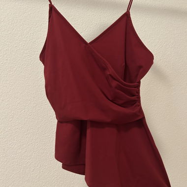 Asymmetric red top