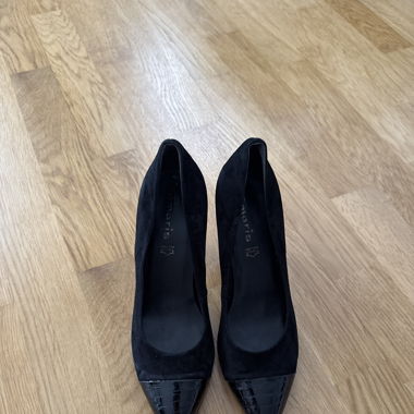 Edle Tamaris Pumps - Grösse 40