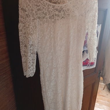 Abito in pizzo bianco a maniche 3/4