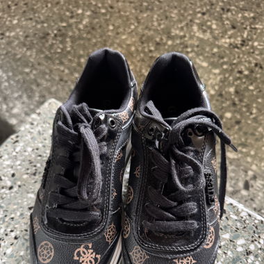 Guess Schuhe