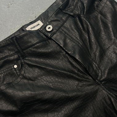 Leder Hose mit Muster