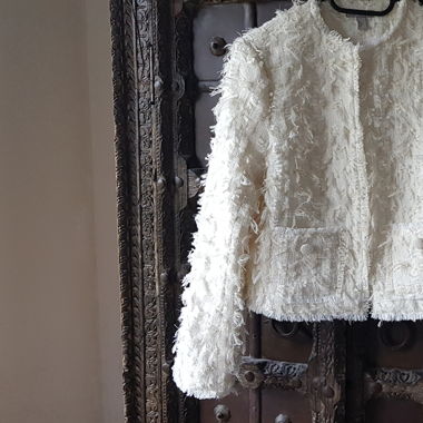 BLAZER AUS STRUKTURSTOFF