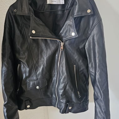 Veste en similicuir Bershka