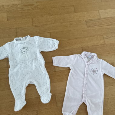 Lot pyjamas taille 1 mois