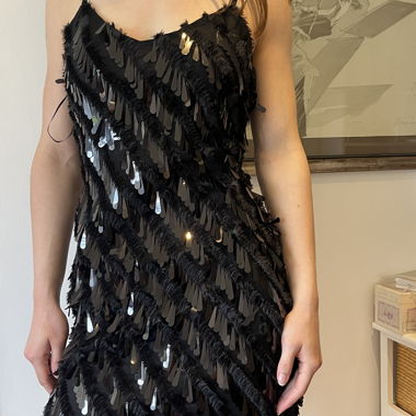 Abito mini nero con paillettes
