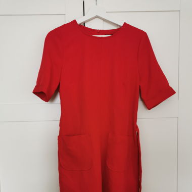 rotes Kleid 