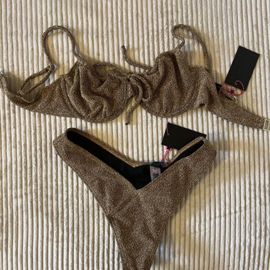 Bikini dorato glitterato