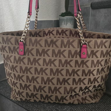 Michael kors tote 