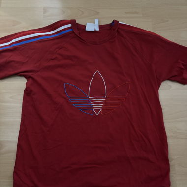 Adidas T-shirt