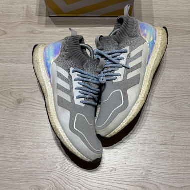 Adidas UltraBOOST Mid