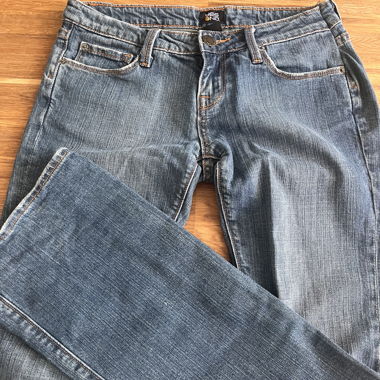 Jeans decorati YES o NO
