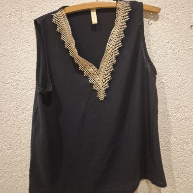 Blouse sans manches bleu foncé brodée