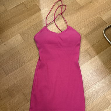 kleid mit integriertem BH