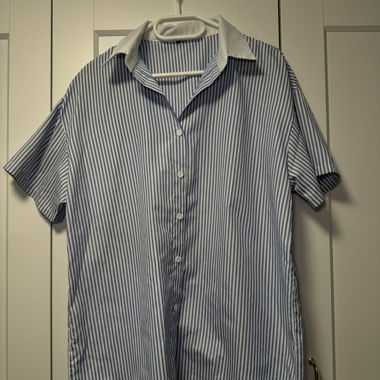 Pretty summer blouse with stripes, size M, new