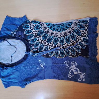 Haut desigual bleu