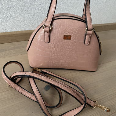 Rosa Handtasche
