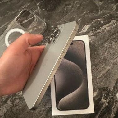 iPhone 15 pro max 256 gb