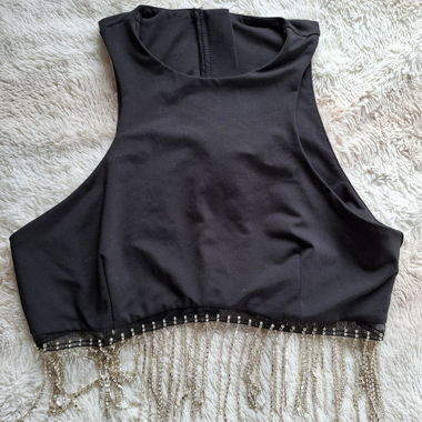 Top con zip dietro