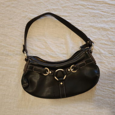 small vintage shoulderbag :)