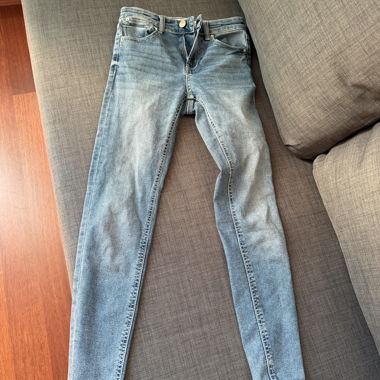 Jeans Stradivarius Gr. 34