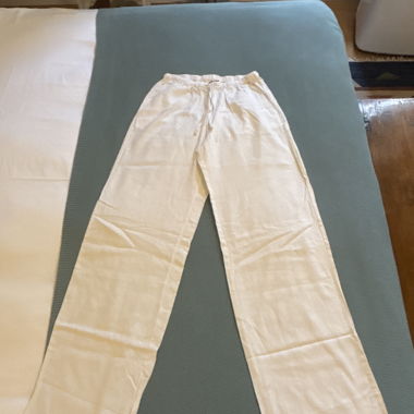 Pantaloni in lino bianchi