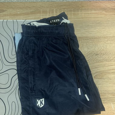 Short de sport bleu marine FTKR