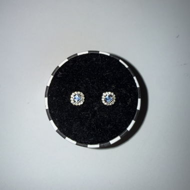 Boucles d’oreilles Swarovski à clous bleues