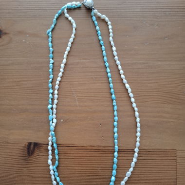 Perlenkette blau-weiss