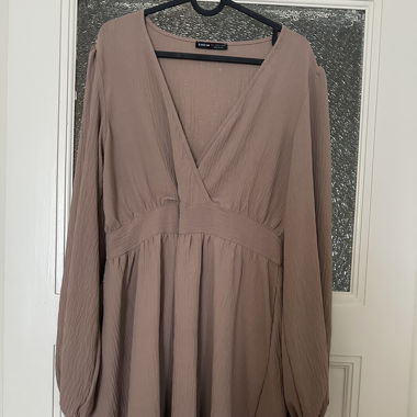 Robe beige Shein