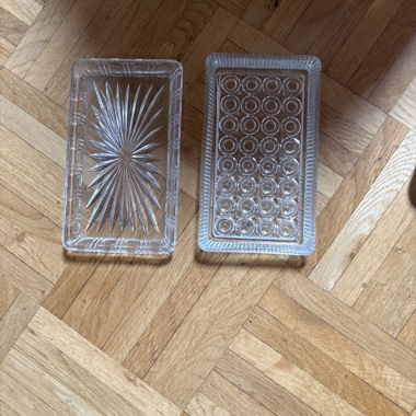 2 Glass Trays