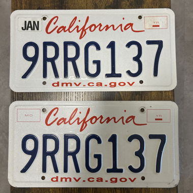 2x Paar U.S. Autoschild, California 9RRG137