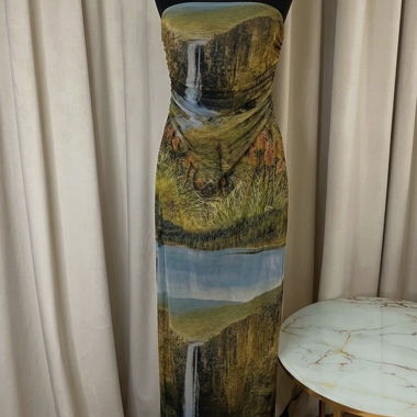 Schulterfreies Maxikleid