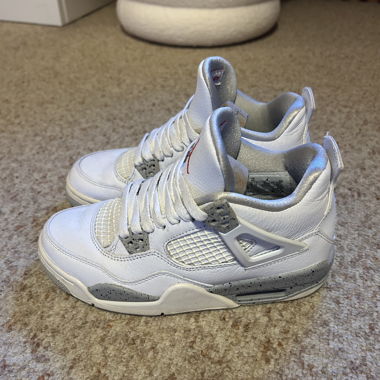 Air Jordan 4 Retro GS white Oreo 