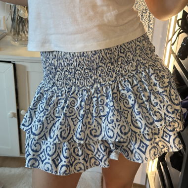 Gonna con motivo blu