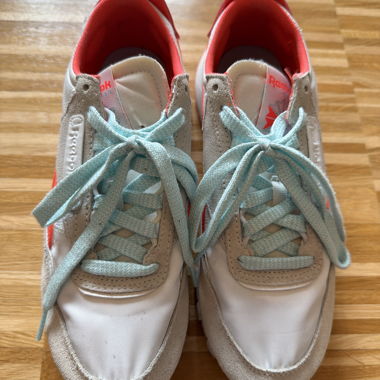 Reebok Classic Sneakers
