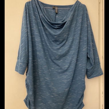 Blaues Rainbow-Draped-Top