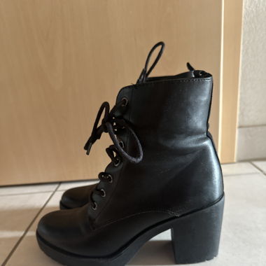 Bottines à talon 