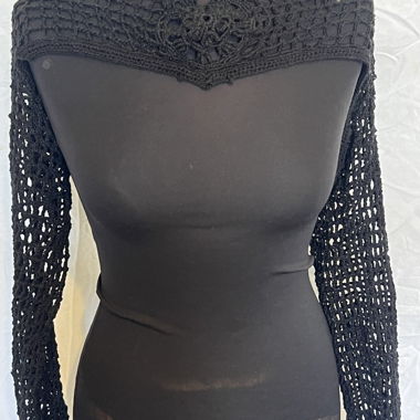 Hand-crocheted Bolero – Unique piece in trendy design
