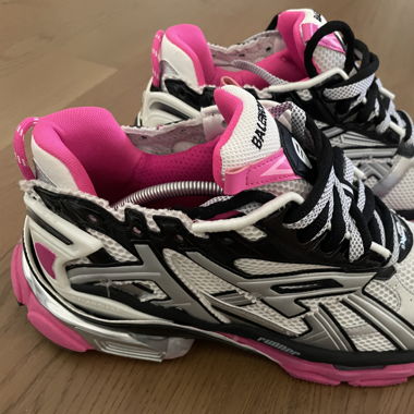 Balenciaga Runners Grey Pink
