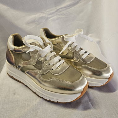 VOILE BLANCHE gold platform sneakers